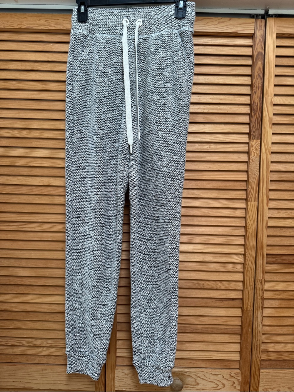 OFFLINE by Aerie Snowday Textured Knit Joggers Gray White XS Gorpcore Athleisure